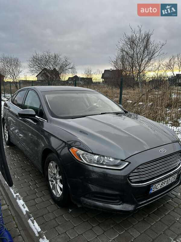 Седан Ford Fusion 2015 в Львові