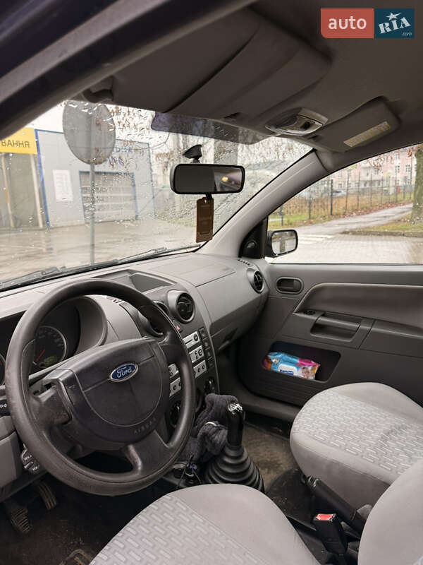 Хэтчбек Ford Fusion 2003 в Луцке