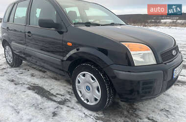 Хэтчбек Ford Fusion 2005 в Баре