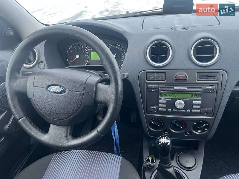 Хетчбек Ford Fusion 2005 в Бару