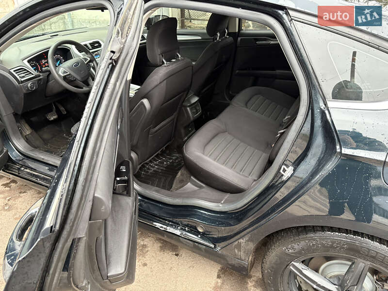 Седан Ford Fusion 2014 в Радивиліві фото 15 Седан Ford Fusion 2014 в Радивиліві