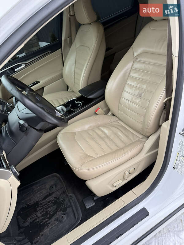 Седан Ford Fusion 2016 в Києві