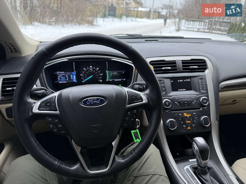 Седан Ford Fusion 2016 в Києві