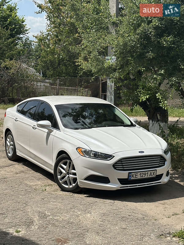 Седан Ford Fusion 2015 в Дніпрі фото 6 Седан Ford Fusion 2015 в Дніпрі