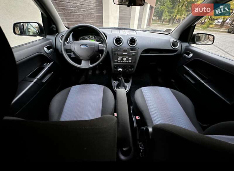 Хетчбек Ford Fusion 2009 в Івано-Франківську