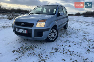 Хэтчбек Ford Fusion 2006 в Калуше