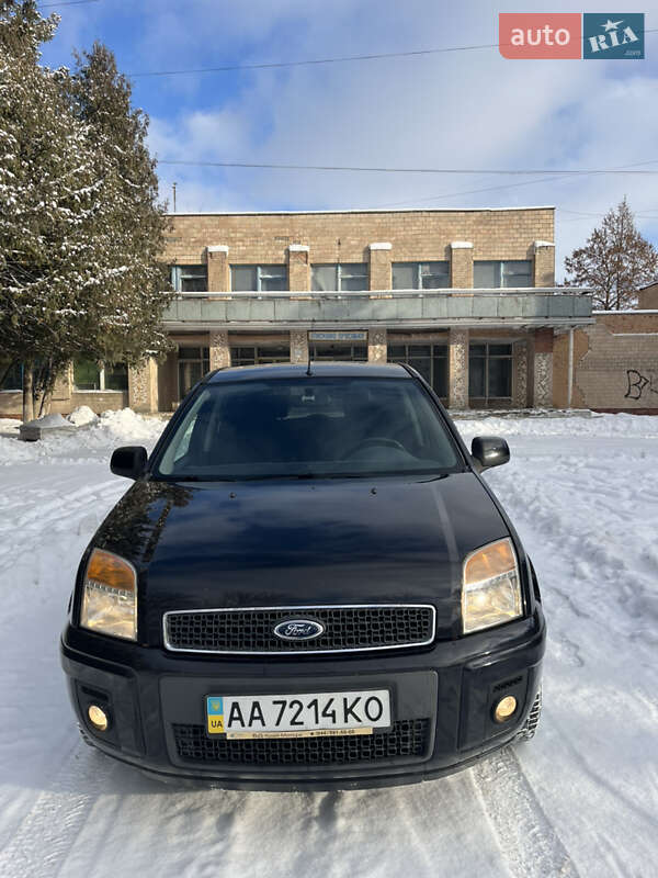 Хетчбек Ford Fusion 2011 в Ніжині