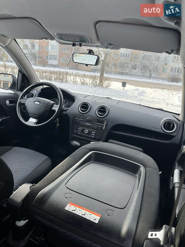 Хетчбек Ford Fusion 2011 в Ніжині