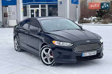 Седан Ford Fusion 2013 в Кременце