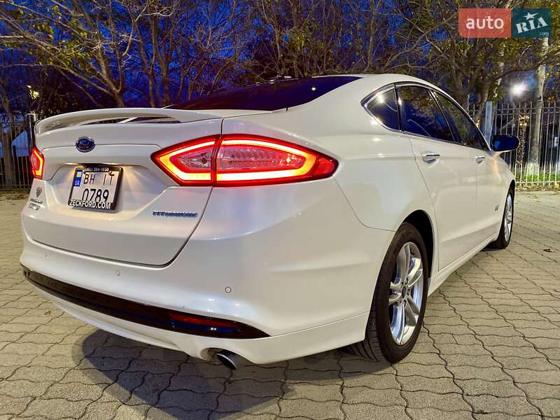 Седан Ford Fusion 2015 в Одессе