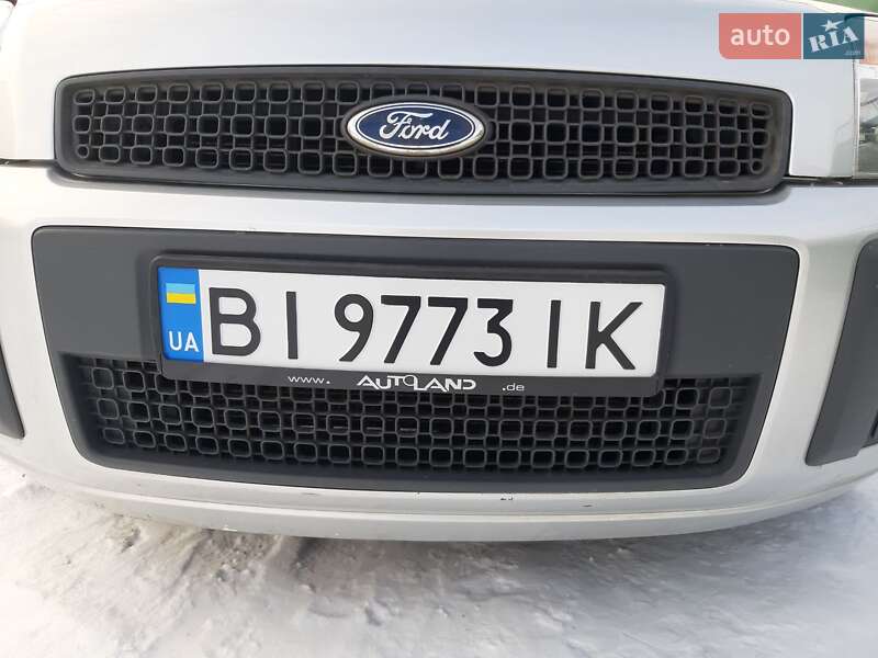 Хетчбек Ford Fusion 2005 в Хоролі
