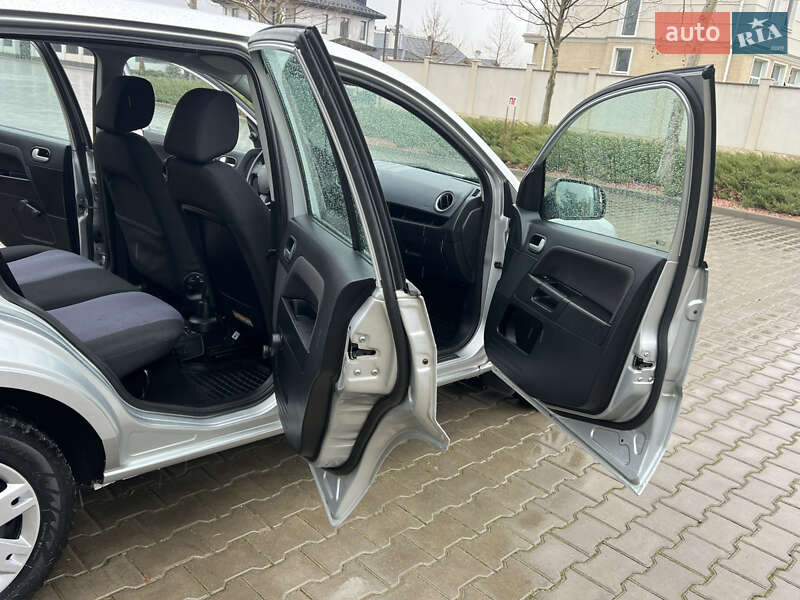 Хетчбек Ford Fusion 2010 в Одесі фото 33 Хетчбек Ford Fusion 2010 в Одесі