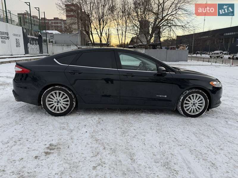 Седан Ford Fusion 2014 в Киеве
