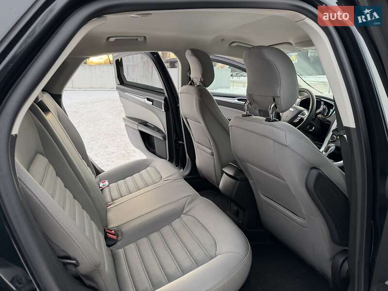 Седан Ford Fusion 2014 в Киеве