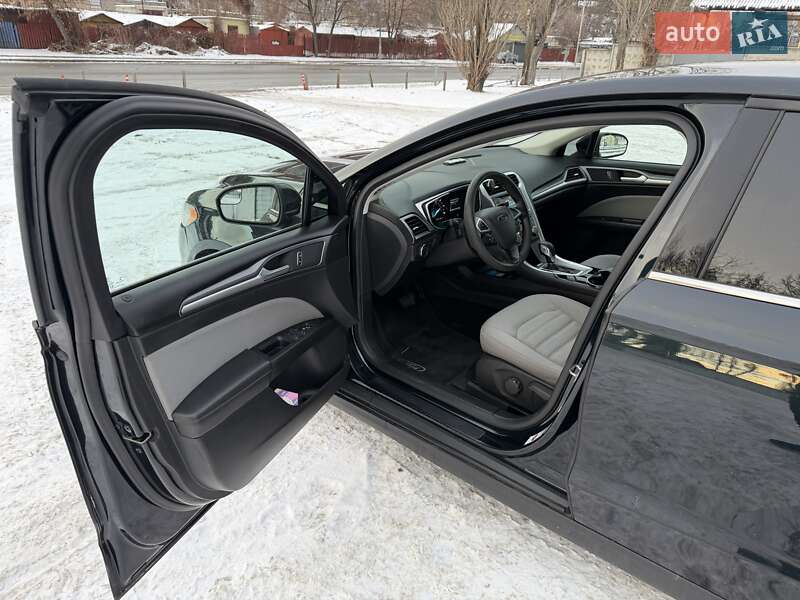 Седан Ford Fusion 2014 в Киеве