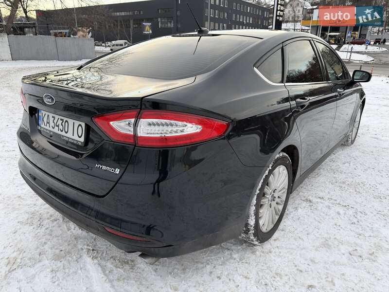 Седан Ford Fusion 2014 в Киеве