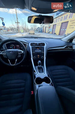 Седан Ford Fusion 2015 в Тернополі