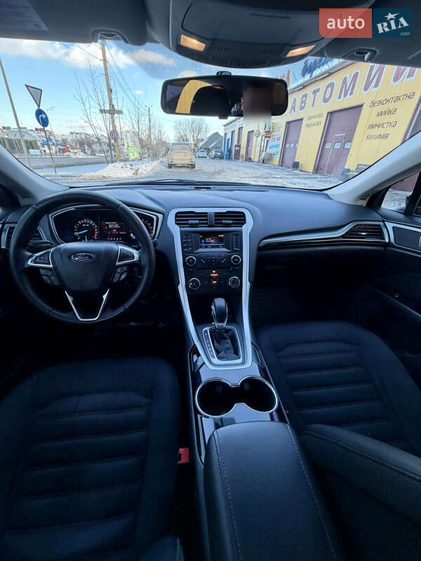 Седан Ford Fusion 2015 в Тернополе