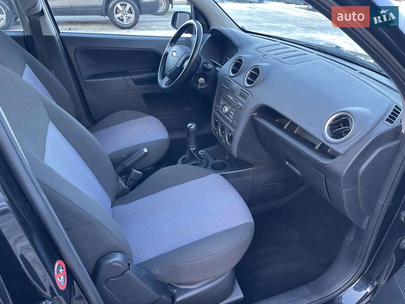 Хетчбек Ford Fusion 2008 в Луцьку