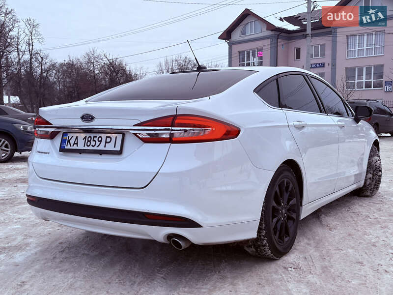Седан Ford Fusion 2016 в Борисполі
