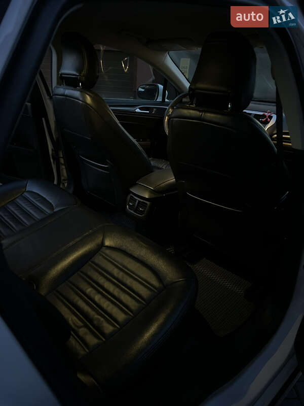 Седан Ford Fusion 2015 в Івано-Франківську