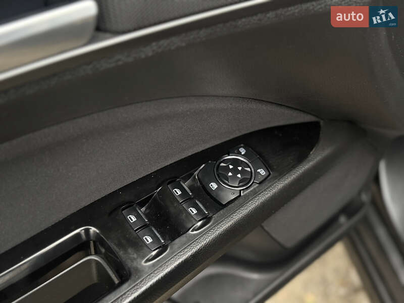 Седан Ford Fusion 2013 в Дніпрі