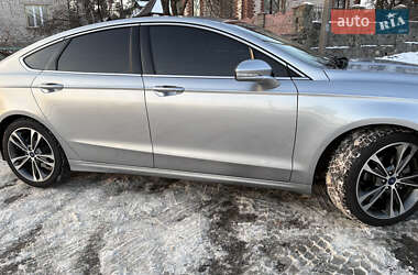 Седан Ford Fusion 2020 в Малине