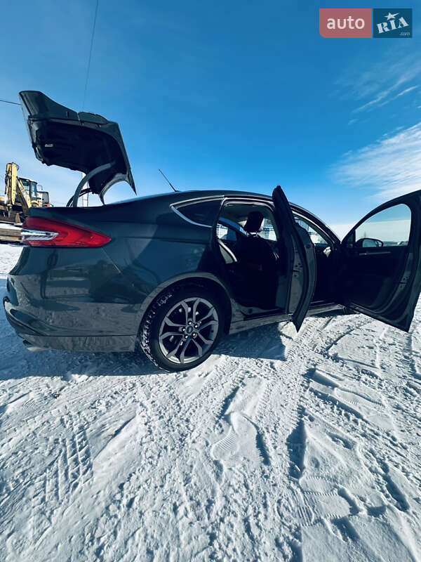 Седан Ford Fusion 2017 в Киеве