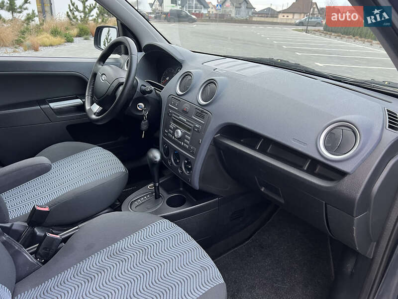 Хетчбек Ford Fusion 2009 в Луцьку