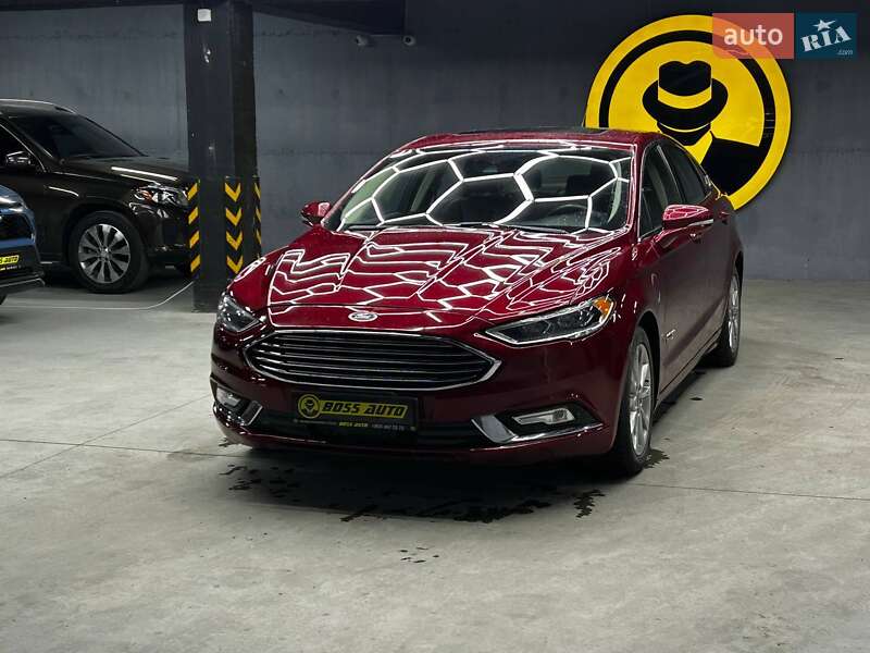 Седан Ford Fusion 2016 в Чернівцях