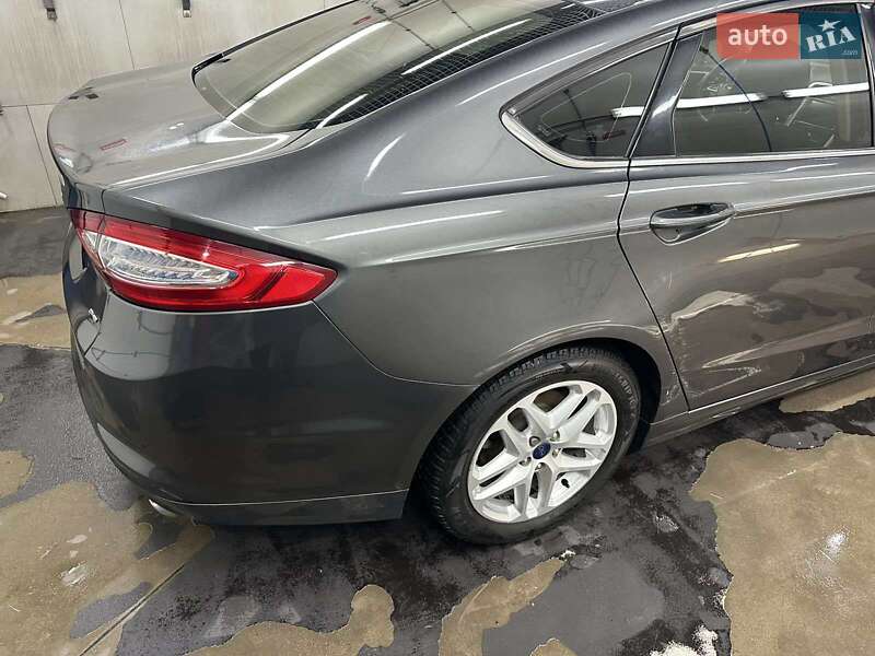 Седан Ford Fusion 2015 в Киеве