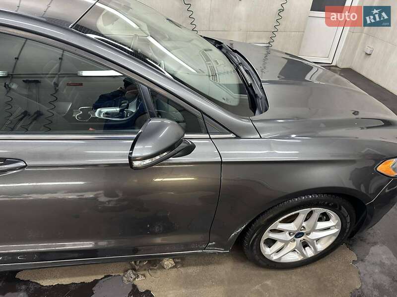 Седан Ford Fusion 2015 в Киеве