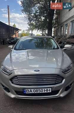 Седан Ford Fusion 2015 в Кропивницькому