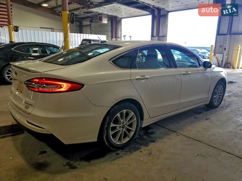 Седан Ford Fusion 2019 в Вінниці
