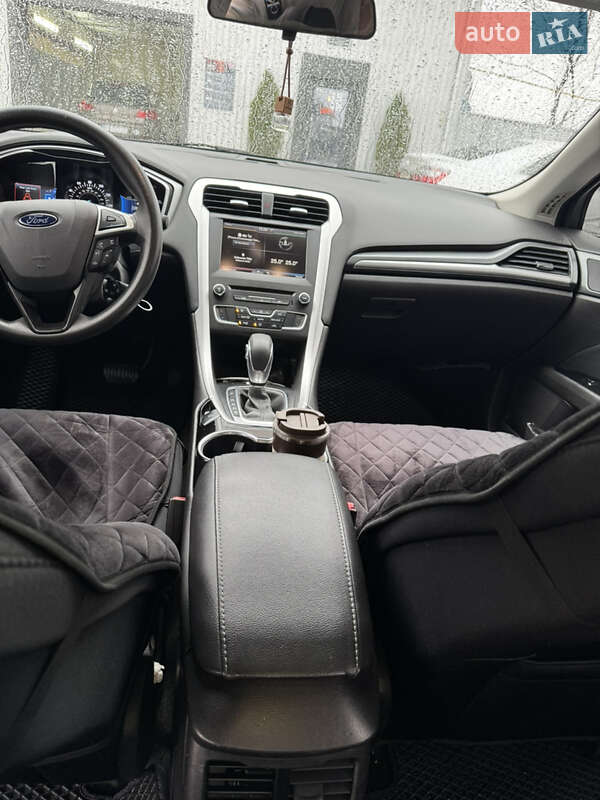 Седан Ford Fusion 2016 в Каменец-Подольском