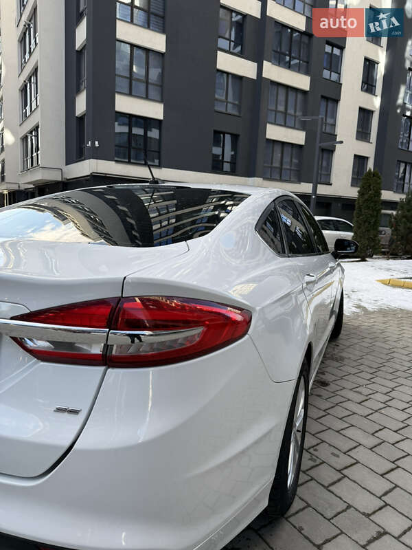 Седан Ford Fusion 2016 в Івано-Франківську