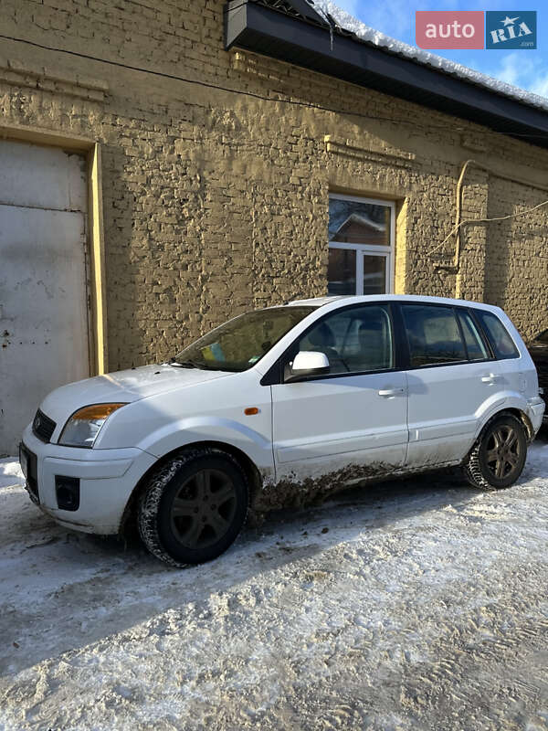 Хэтчбек Ford Fusion 2011 в Сумах фото 3 Хэтчбек Ford Fusion 2011 в Сумах