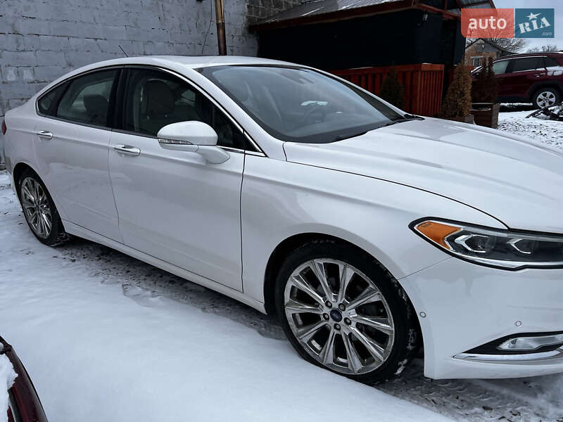 Ford Fusion 2016