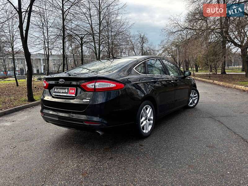 Седан Ford Fusion 2014 в Запоріжжі