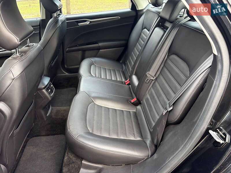 Седан Ford Fusion 2014 в Запоріжжі