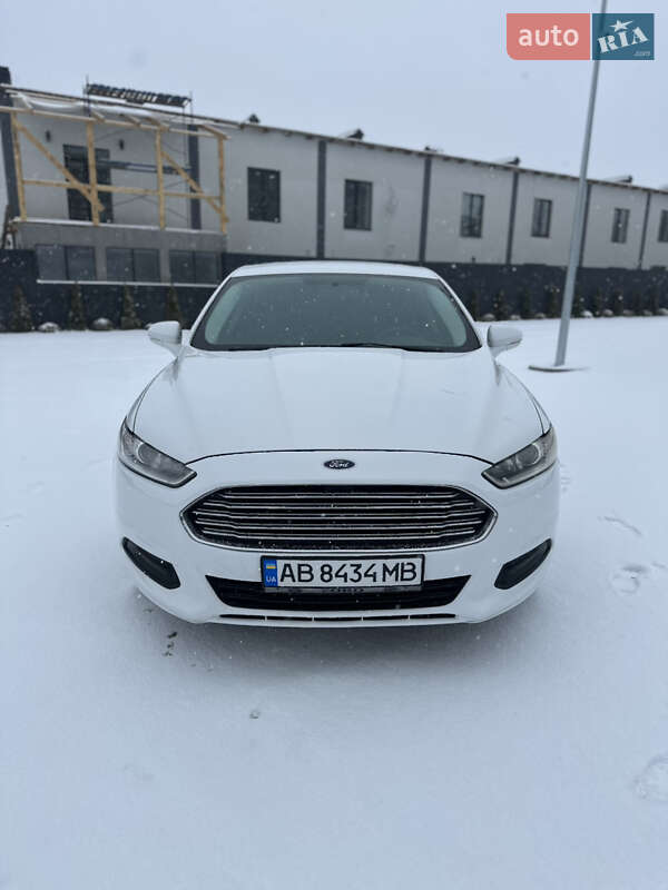 Седан Ford Fusion 2015 в Вінниці