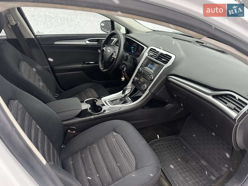 Седан Ford Fusion 2015 в Вінниці