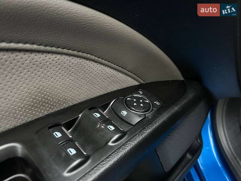 Седан Ford Fusion 2016 в Киеве