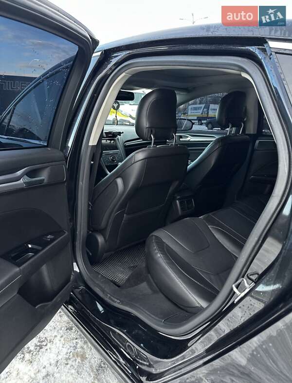 Седан Ford Fusion 2013 в Броварах