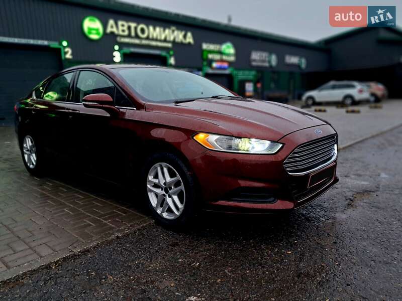 Седан Ford Fusion 2015 в Запоріжжі