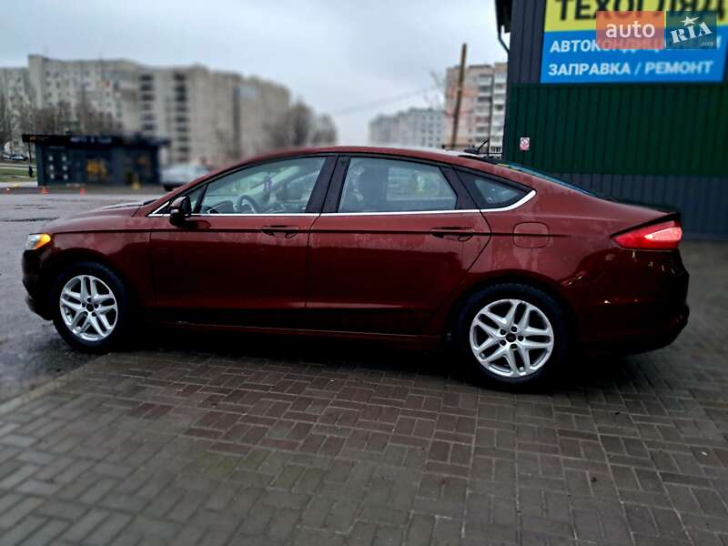 Седан Ford Fusion 2015 в Запоріжжі