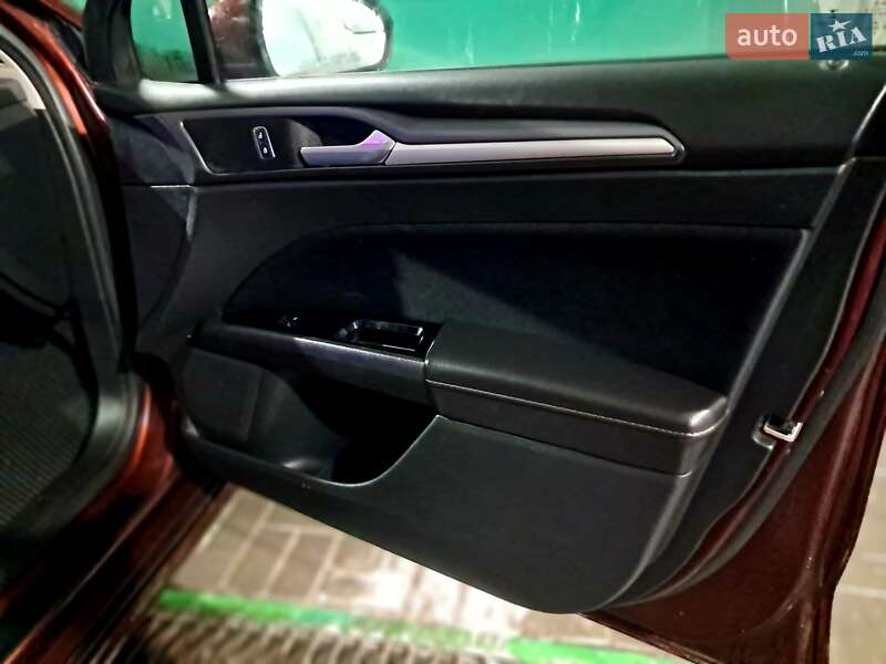 Седан Ford Fusion 2015 в Запоріжжі