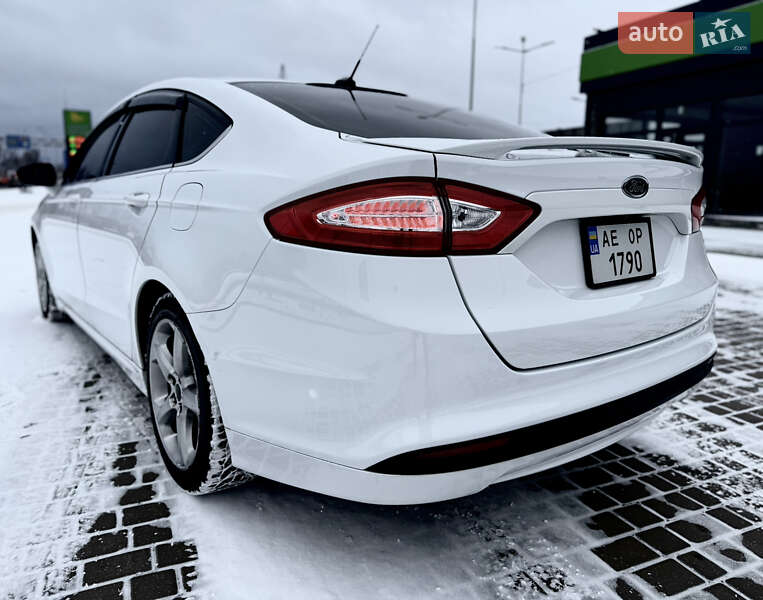 Седан Ford Fusion 2014 в Днепре