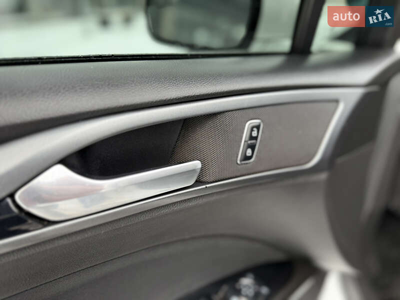 Седан Ford Fusion 2014 в Днепре