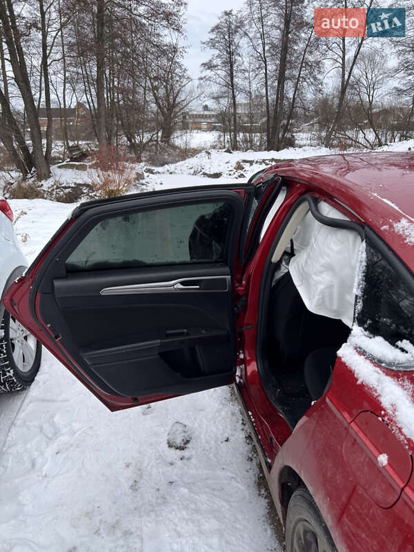 Седан Ford Fusion 2019 в Фастове